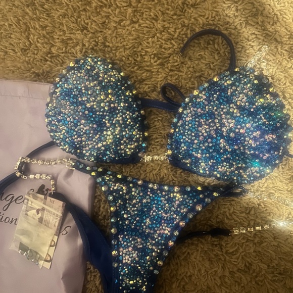 Angel Competition Bikini New - Picture 8 of 9